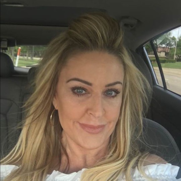 Meet your Posher, Krisha - Picture 1 of 1